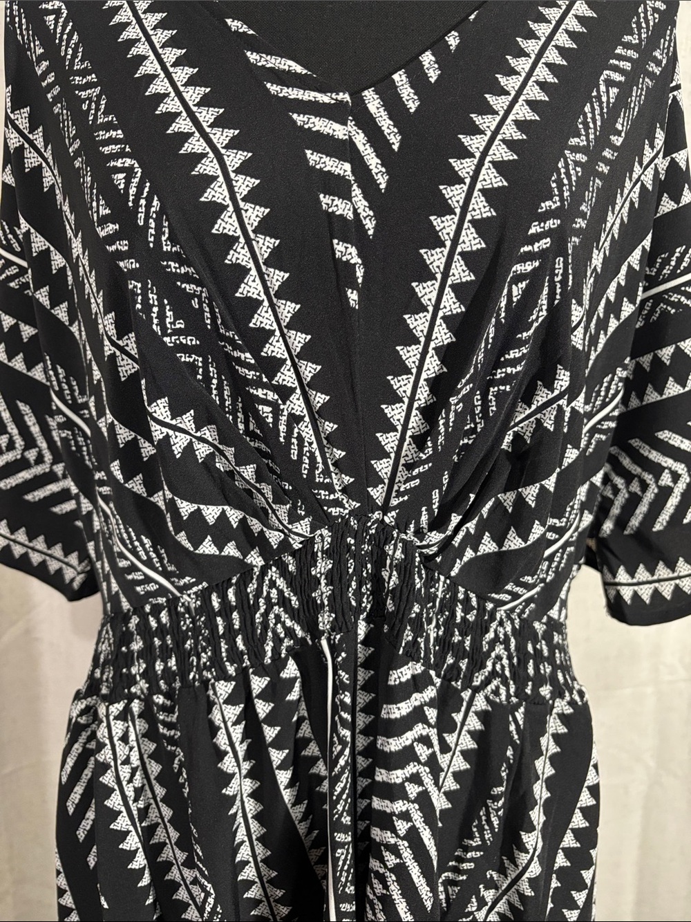 BloomChic Black & White Geometric Print Maxi Dress - Picture 4 of 6